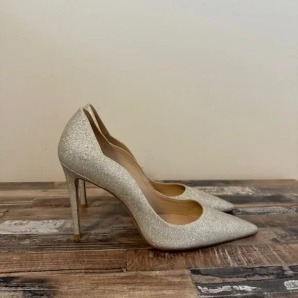 Stuart Weitzman 100 scallop heels new